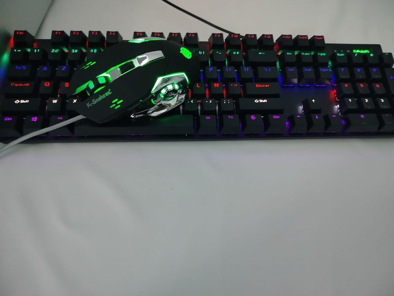 لوحة مفاتيح + فأرة ميكانيكال RBG GAMING — image 5